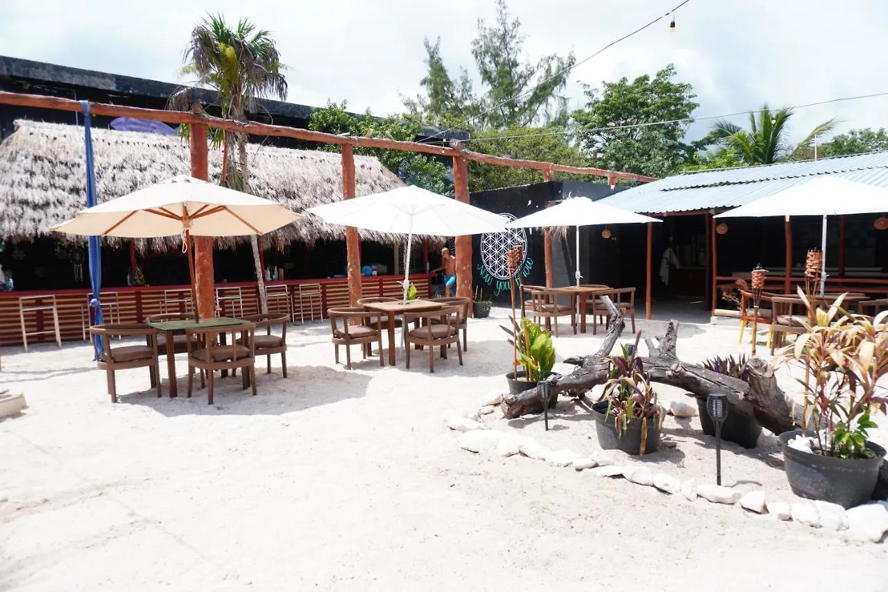 Sunset Bungalows Hotel Tulum